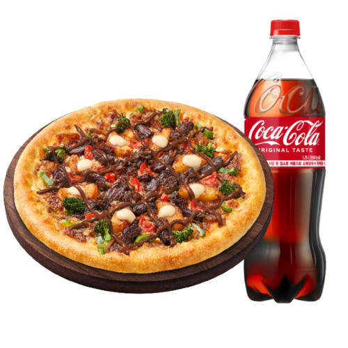 블랙 BBQ 스테이크 뇨끼 치즈크러스트L + 콜라 1.25L