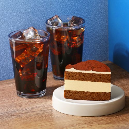 밥먹고 파바고! 티라미수케이크(조각)+아이스 아메리카노 2잔